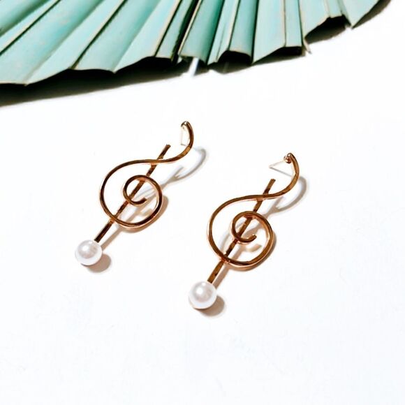 Pearl drop earrings #677 - Picture 1 of 3